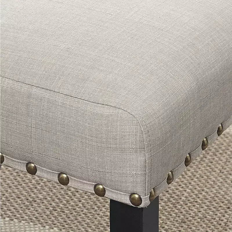 Chaises de salle à manger en tissu avec clous décoratifs, couleur havane