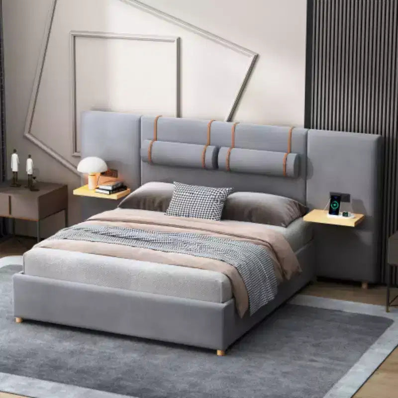 Lit plateforme capitonné en velours Queen Size avec chargement USB et étagères de rangement – Beige / Gris