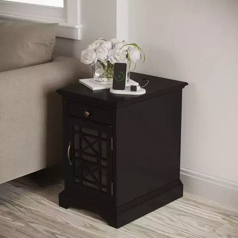 Table d'appoint de chevet avec port USB et acacia noir